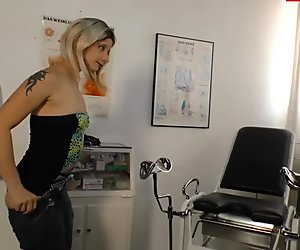 Letsdoeit - horny bangsa jerman berambut perang ditipu into sex at the pakar sakit perempuan